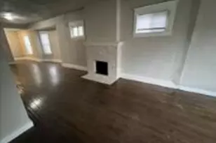 824 Tyler St, Gary, IN 46402 - Photo 5