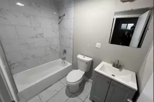 824 Tyler St, Gary, IN 46402 - Photo 9