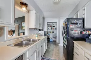 7517 Montana St, Merrillville, IN 46410 - Photo 7