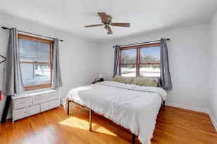 7517 Montana St, Merrillville, IN 46410 - Photo 9