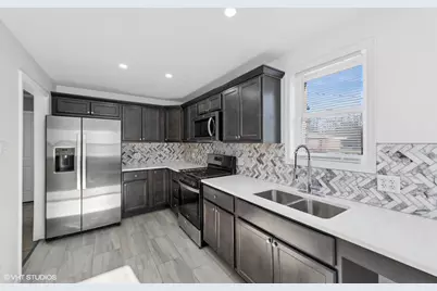 1025 Wallace Street, Gary, IN 46404 - Photo 5