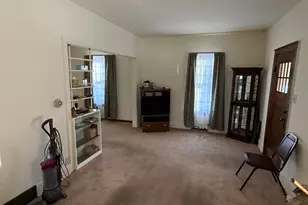 723 Lincoln St, Hobart, IN 46342 - Photo 3