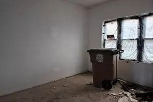 3942 Parrish Ave, East Chicago, IN 46312 - Photo 15