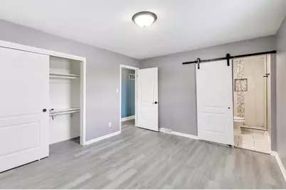 5024 E 73rd Avenue, Merrillville, IN 46410 - Photo 7