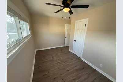 3420 E 34th Avenue, Lake Station, IN 46405 - Photo 9