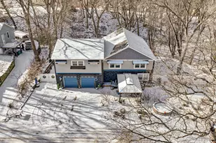 832 N Vanderburg St, Gary, IN 46403 - Photo 3