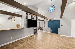 832 N Vanderburg St, Gary, IN 46403 - Photo 15