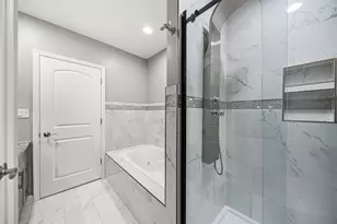 832 N Vanderburg St, Gary, IN 46403 - Photo 25