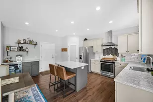 1761 Gurney St, Hobart, IN 46342 - Photo 5