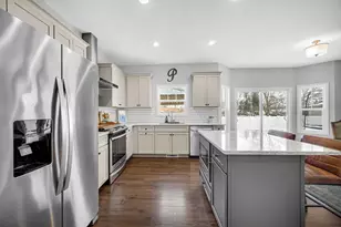 1761 Gurney St, Hobart, IN 46342 - Photo 7