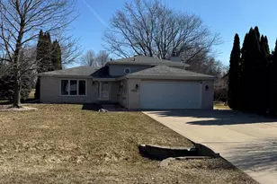 3229 Rustic Ln, Crown Point, IN 46307 - Photo 1