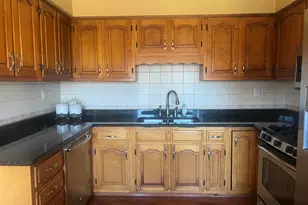 5 Sycamore Ln, Hobart, IN 46342 - Photo 3