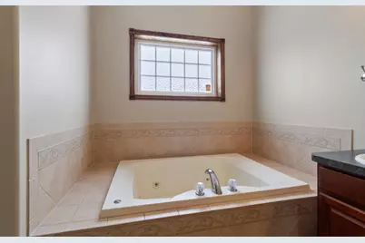 7800 Eider Avenue, Hobart, IN 46342 - Photo 11