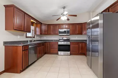 7800 Eider Avenue, Hobart, IN 46342 - Photo 5