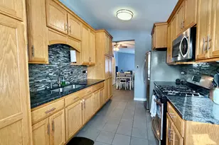 510 Belden Dr, Dyer, IN 46311 - Photo 3