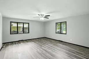 2711 Edgewood Dr, Dyer, IN 46311 - Photo 19