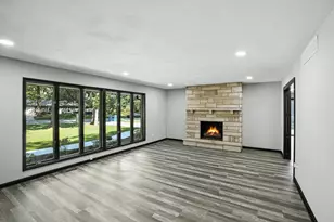 2711 Edgewood Dr, Dyer, IN 46311 - Photo 5