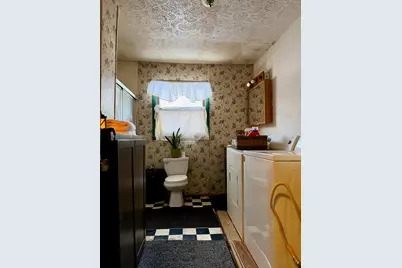 109 S Jefferson Street, Hamlet, IN 46532 - Photo 11