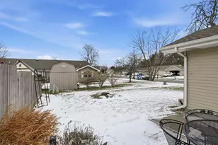 2952 Freedom Cir, Crown Point, IN 46307 - Photo 21