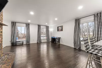 111 E Young Street, Hanna, IN 46340 - Photo 5