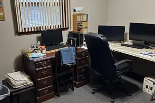 9401 Fran-lin Pkwy, Munster, IN 46321 - Photo 17