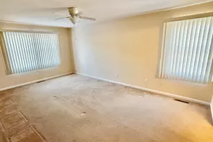 9814 Wildwood Ct, Highland, IN 46322 - Photo 11