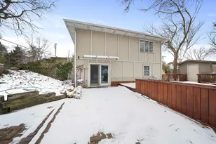 202 Beverly Ln, Hobart, IN 46342 - Photo 7