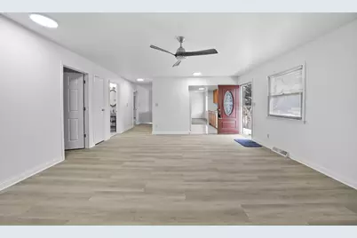 202 Beverly Lane, Hobart, IN 46342 - Photo 9