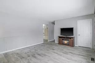 419 Portland Rd, Valparaiso, IN 46385 - Photo 5