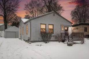 614 Vine St, La Porte, IN 46350 - Photo 1