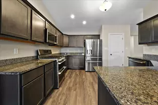 14082 Breakwater Ln, Cedar Lake, IN 46303 - Photo 7