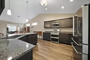 14082 Breakwater Ln, Cedar Lake, IN 46303 - Photo 5