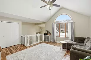 3001 Emerald Dr, Hobart, IN 46342 - Photo 5