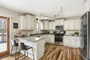 3001 Emerald Dr, Hobart, IN 46342 - Photo 7