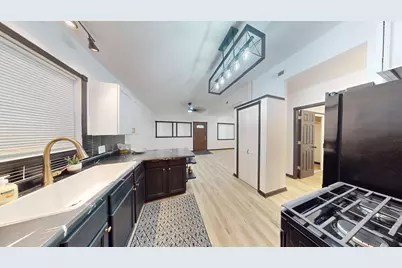 737 E 47th Avenue, Gary, IN 46409 - Photo 7