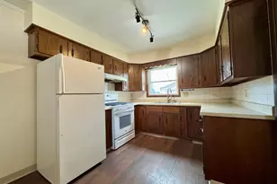 46 E 66th Pl, Merrillville, IN 46410 - Photo 7