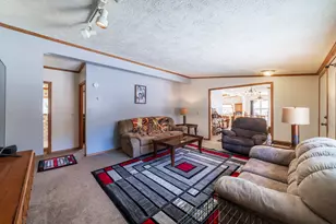 409 W South St, Hebron, IN 46341 - Photo 21