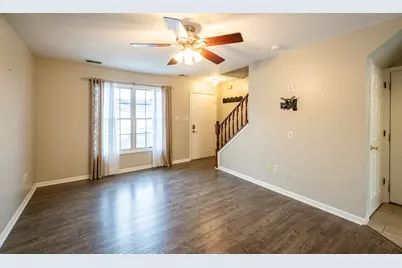 1025 Windsor Lane, Dyer, IN 46311 - Photo 3