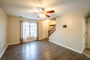 1025 Windsor Ln, Dyer, IN 46311 - Photo 3