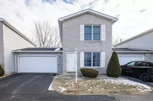 1025 Windsor Ln, Dyer, IN 46311 - Photo 1