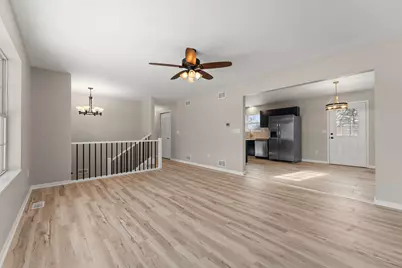 2461 S Hansen Boulevard, Hobart, IN 46342 - Photo 7