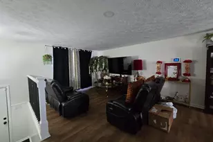 4402 Cherry Valley Dr, Indianapolis, IN 46235 - Photo 15