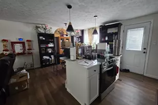 4402 Cherry Valley Dr, Indianapolis, IN 46235 - Photo 13