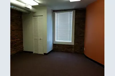 13 Lincolnway, Valparaiso, IN 46383 - Photo 11