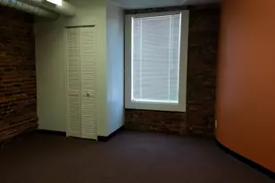 13 Lincolnway, Valparaiso, IN 46383 - Photo 11