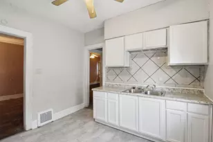 4427 Washington St, Gary, IN 46408 - Photo 5