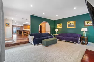 8134 Oakwood Ave, Munster, IN 46321 - Photo 15