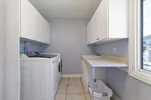 8134 Oakwood Ave, Munster, IN 46321 - Photo 29