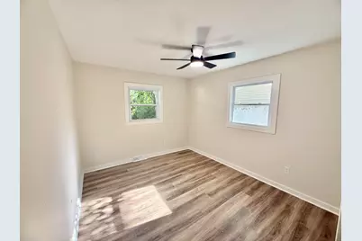 4980 E 27th Avenue, Lake Station, IN 46405 - Photo 13