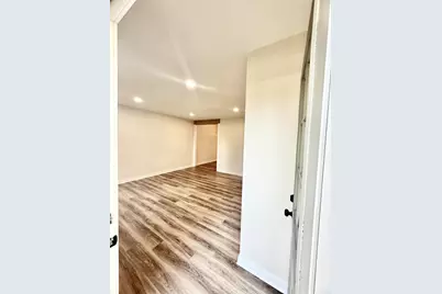 4980 E 27th Avenue, Lake Station, IN 46405 - Photo 3